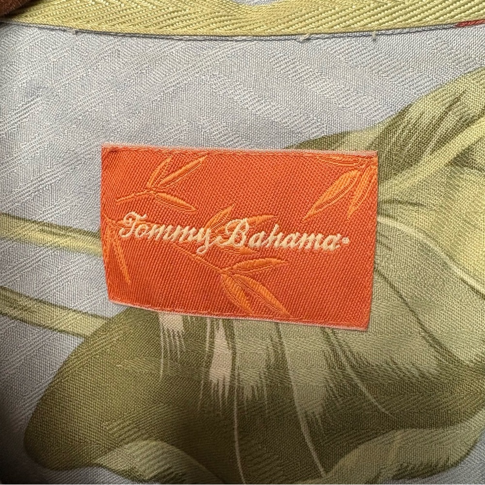 Tommy Bahama Button Shirt Multi Color Floral Bird Of Paradise 100% Silk Large - Picture 4 of 6